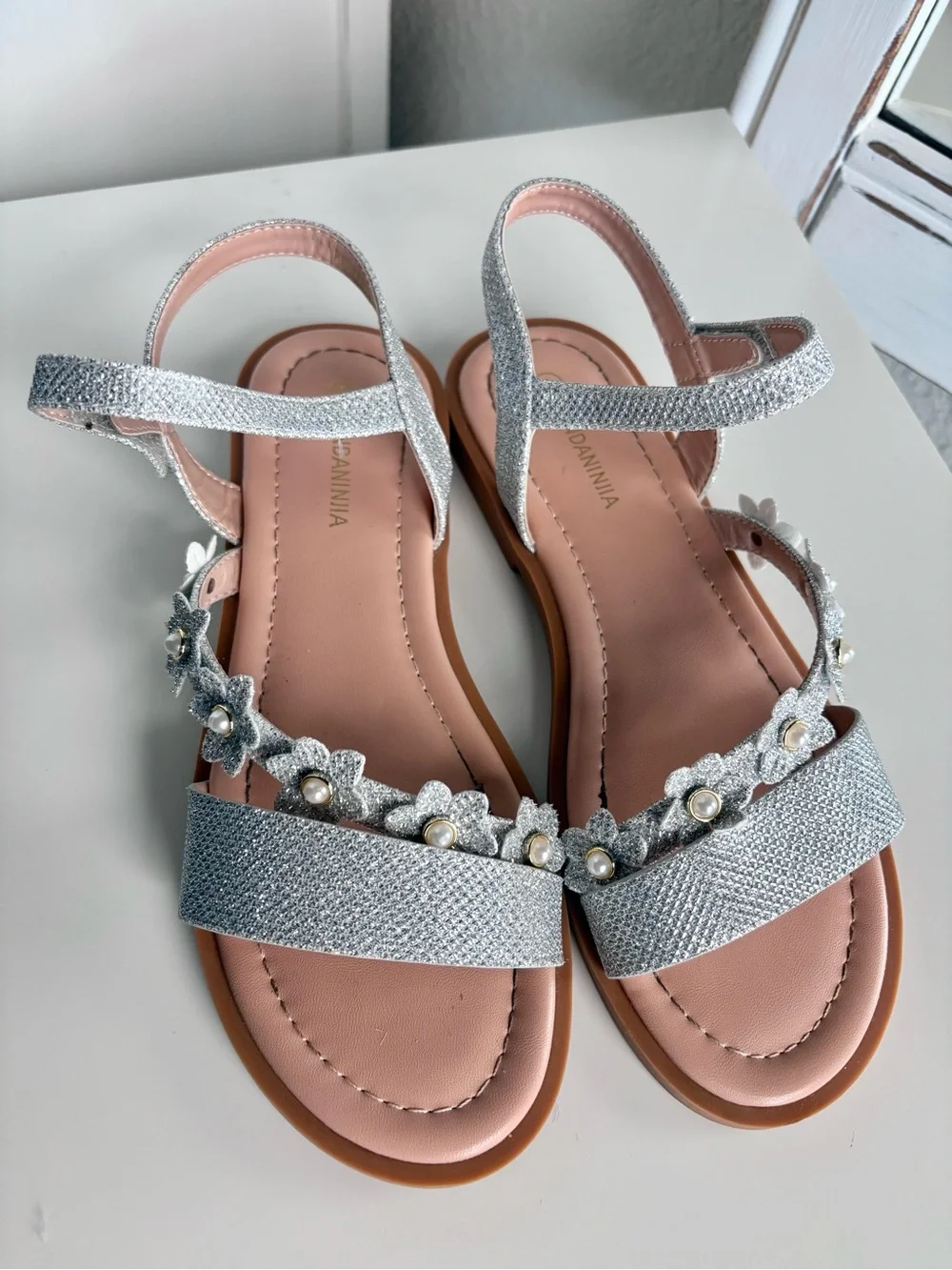 Silver Pearl Flower Girls' Sandals